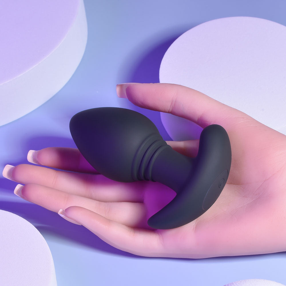 Playboy Pleasure PLUG & PLAY - Black 10.3 cm USB Rechargeable Vibrating Butt Plug